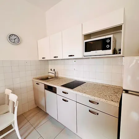 דירה Studio Apartments Promajna פרומאינה