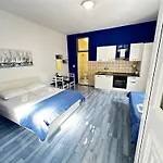 Studio Apartments Promajna *