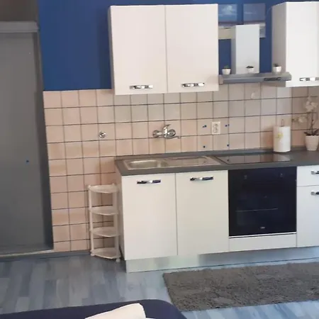 Studio Apartments Promajna Apartment