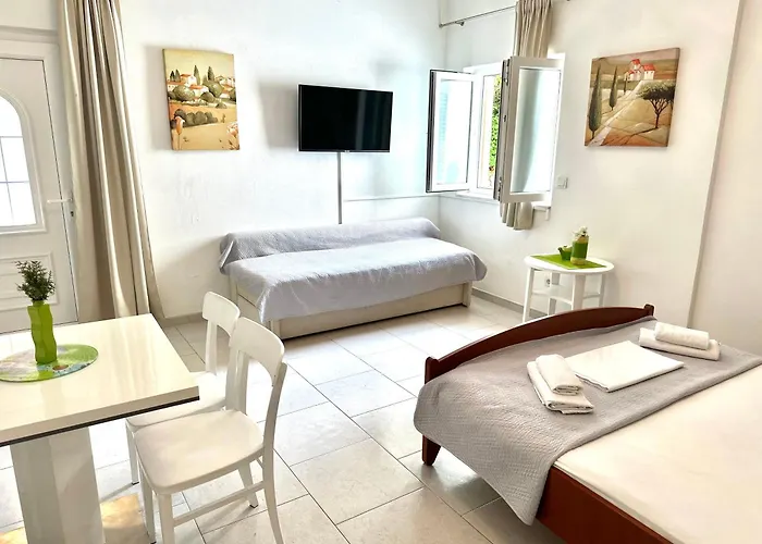 Appartement Studio Apartments Promajna